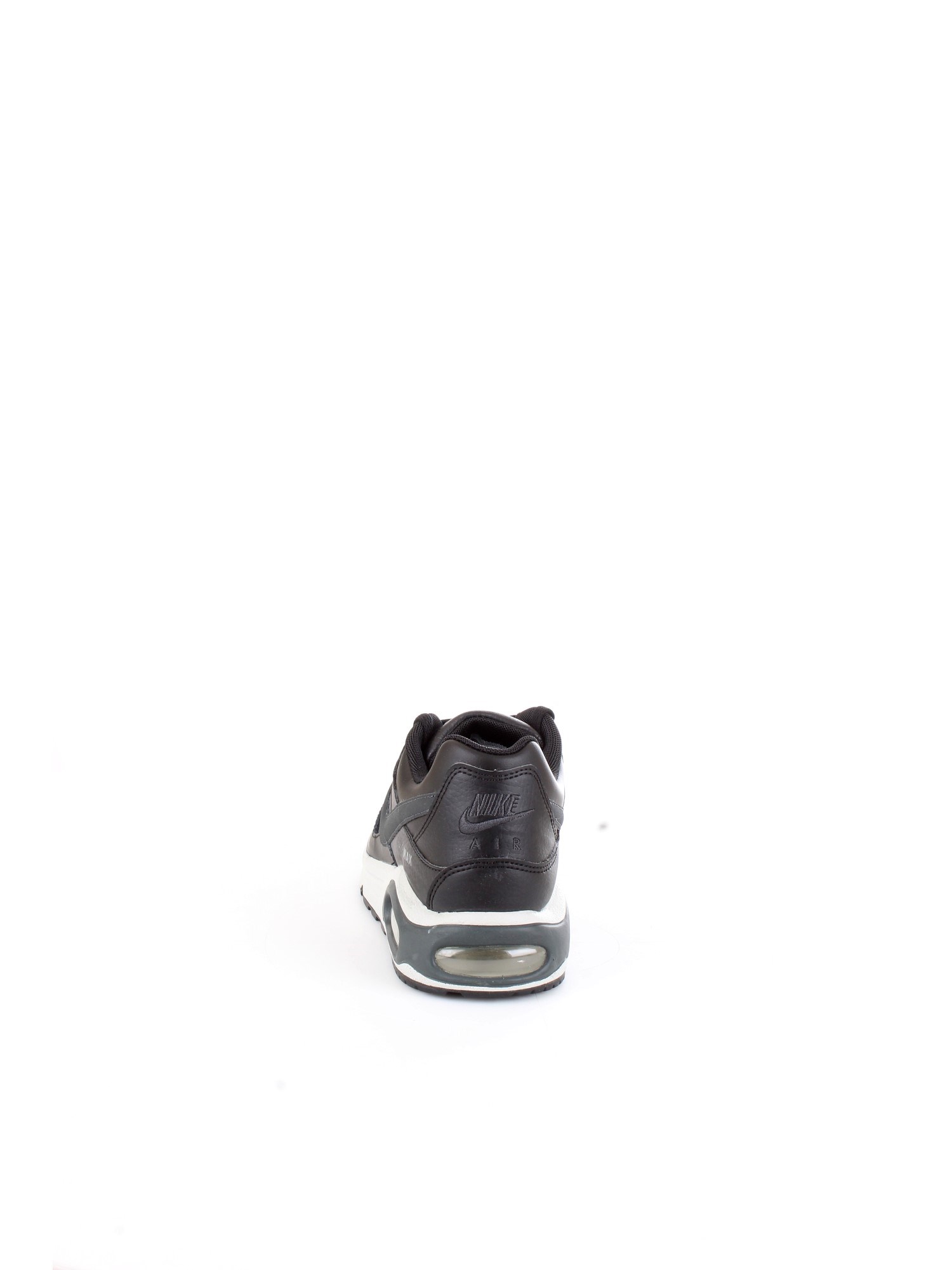 NIKE 749760 Black Shoes Unisex Sneakers NIKE 749760 Black Shoes Unisex Sneakers