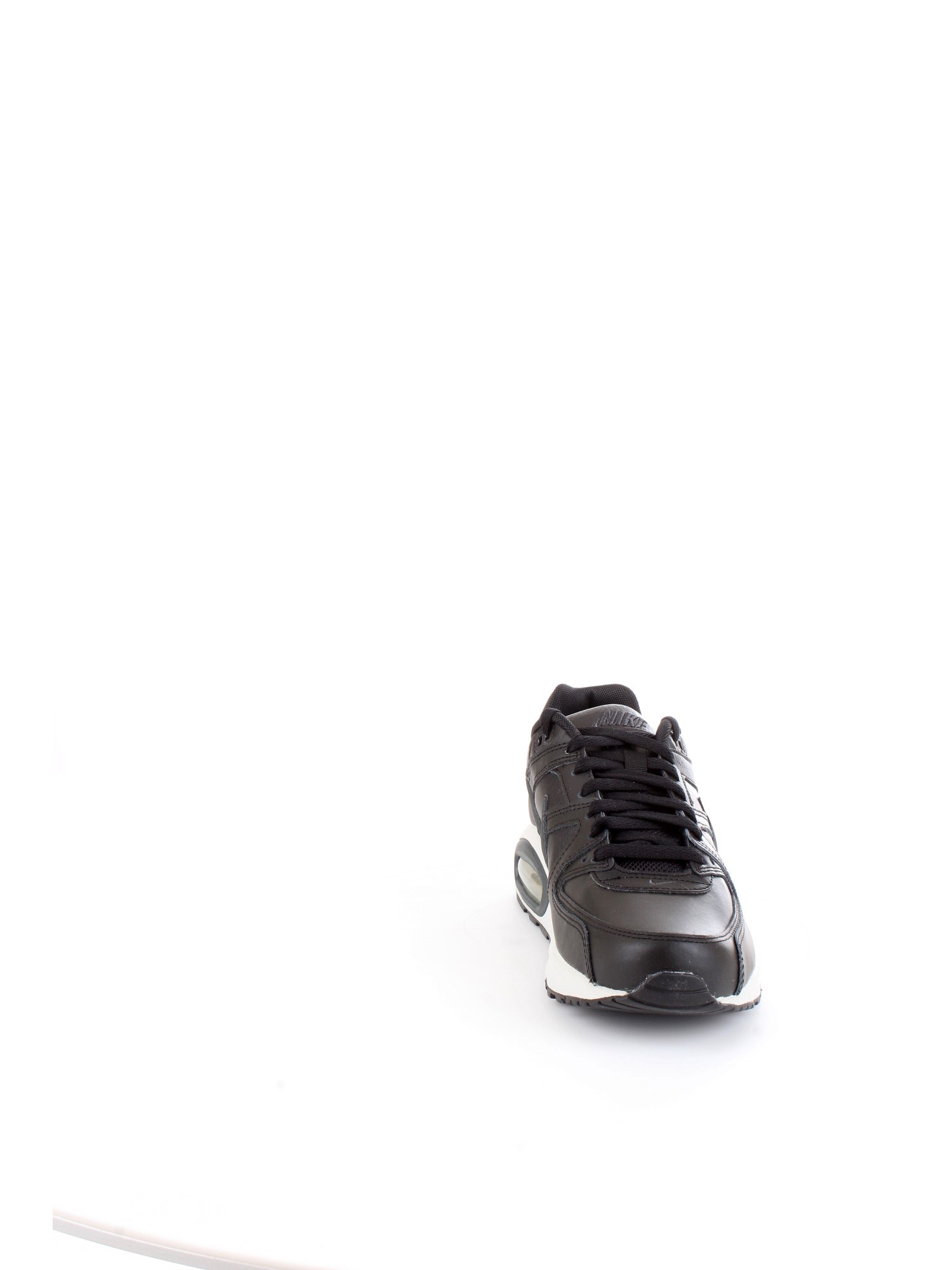 NIKE 749760 Black Shoes Unisex Sneakers NIKE 749760 Black Shoes Unisex Sneakers