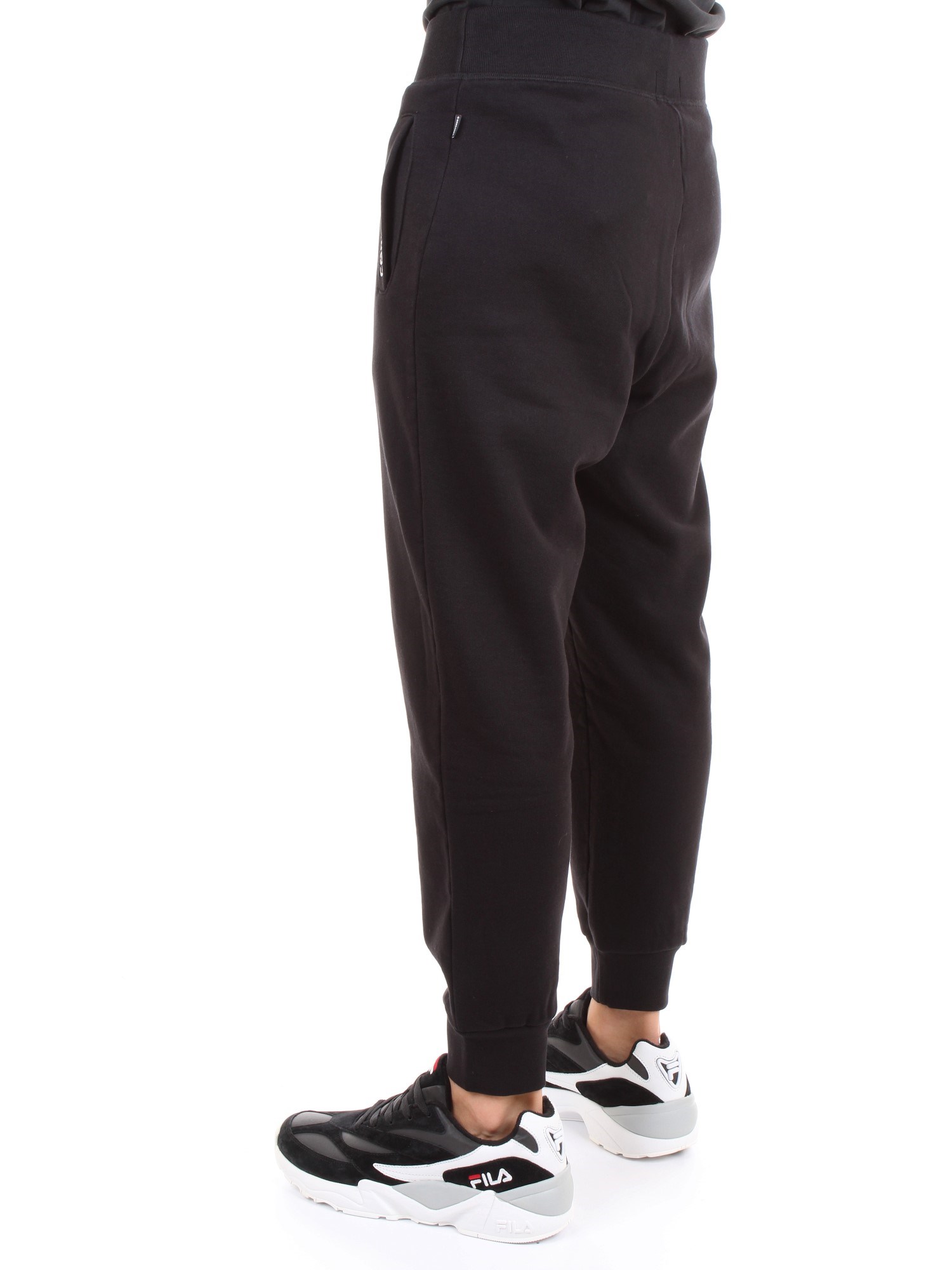 CONVERSE 1018605 Black Clothing Man Trousers CONVERSE 1018605 Black Clothing Man Trousers