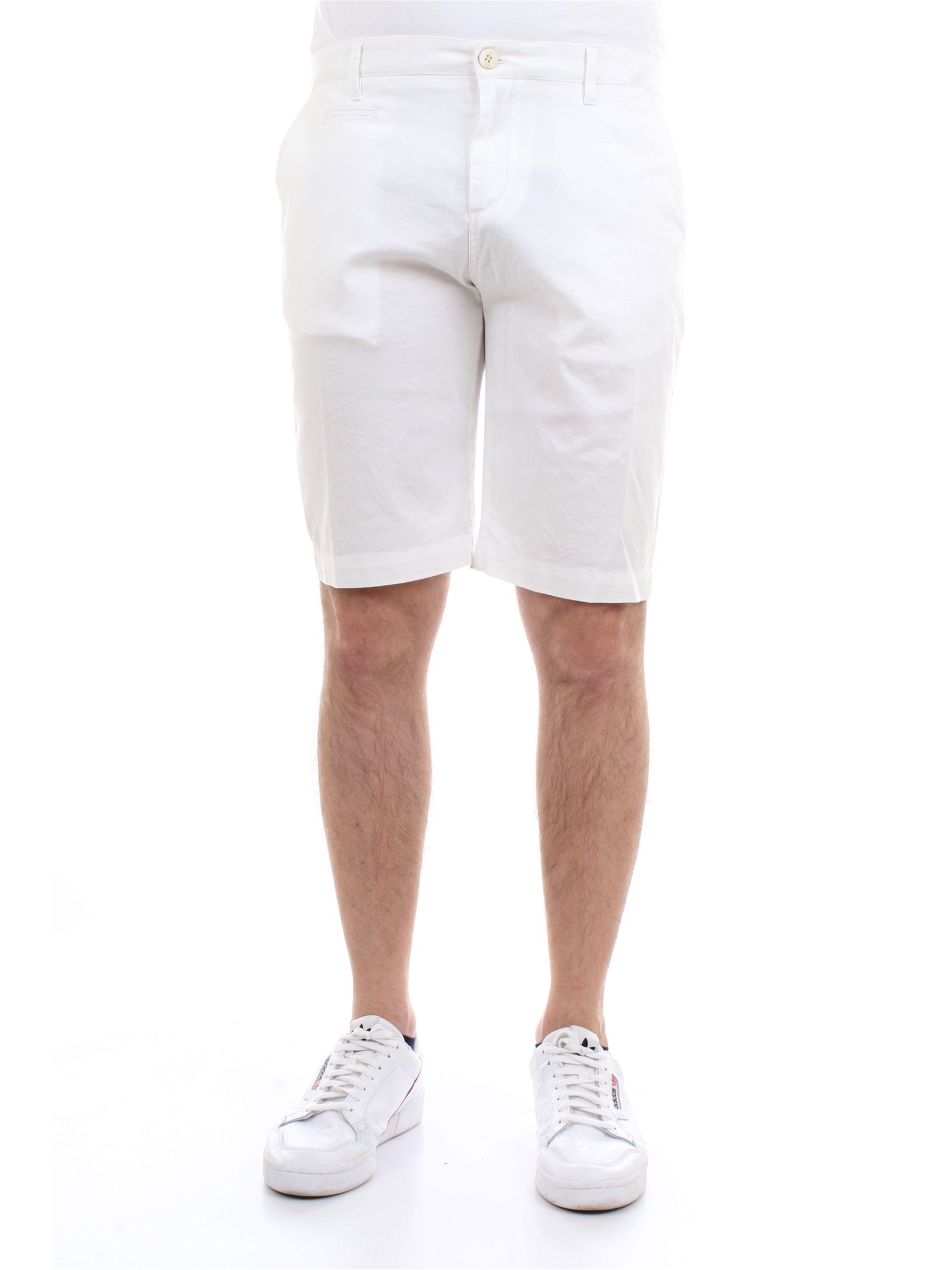 Officina36 0267007558 White Clothing Man Shorts Officina36 0267007558 White Clothing Man Shorts