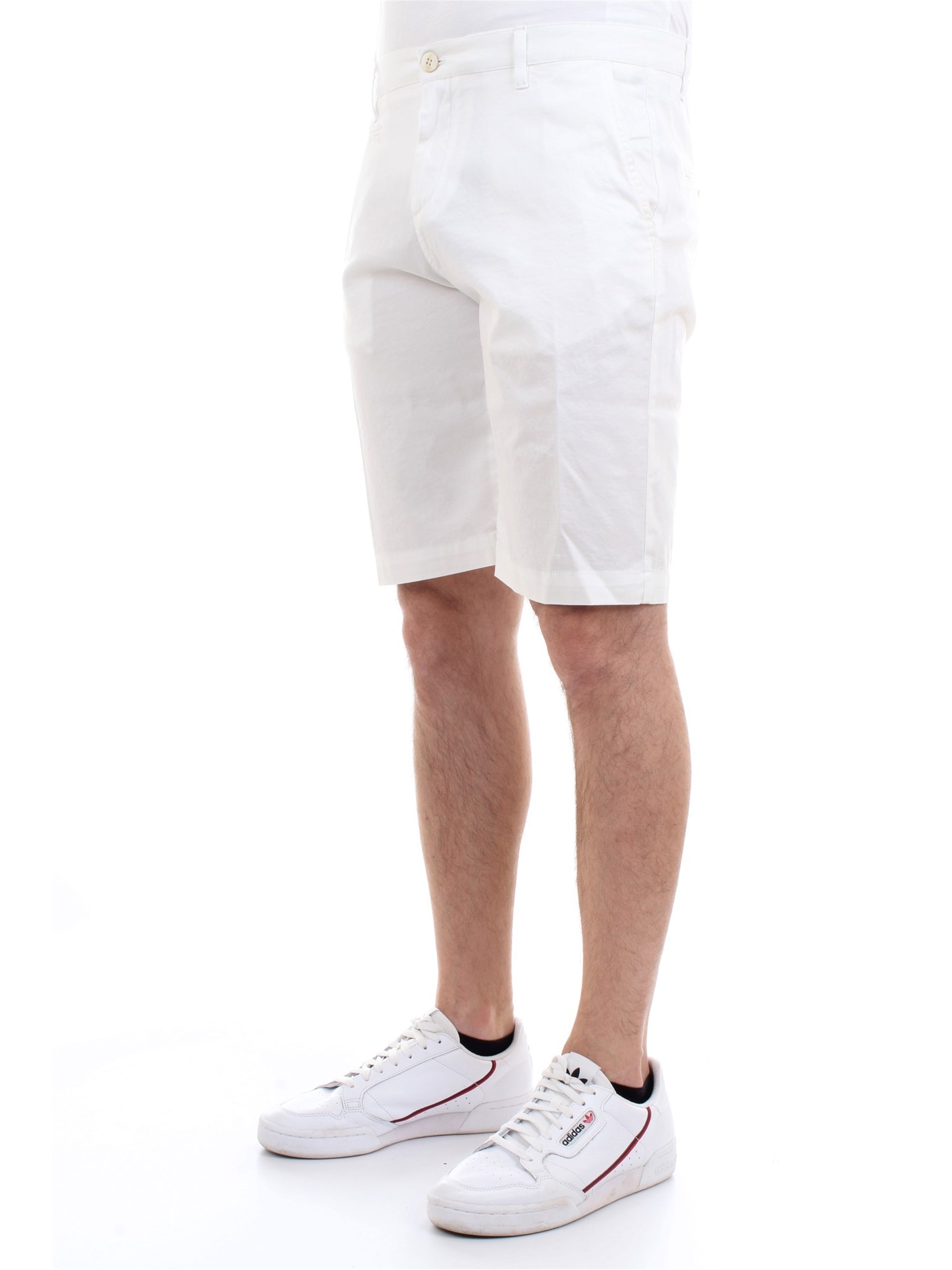 Officina36 0267007558 White Clothing Man Shorts Officina36 0267007558 White Clothing Man Shorts
