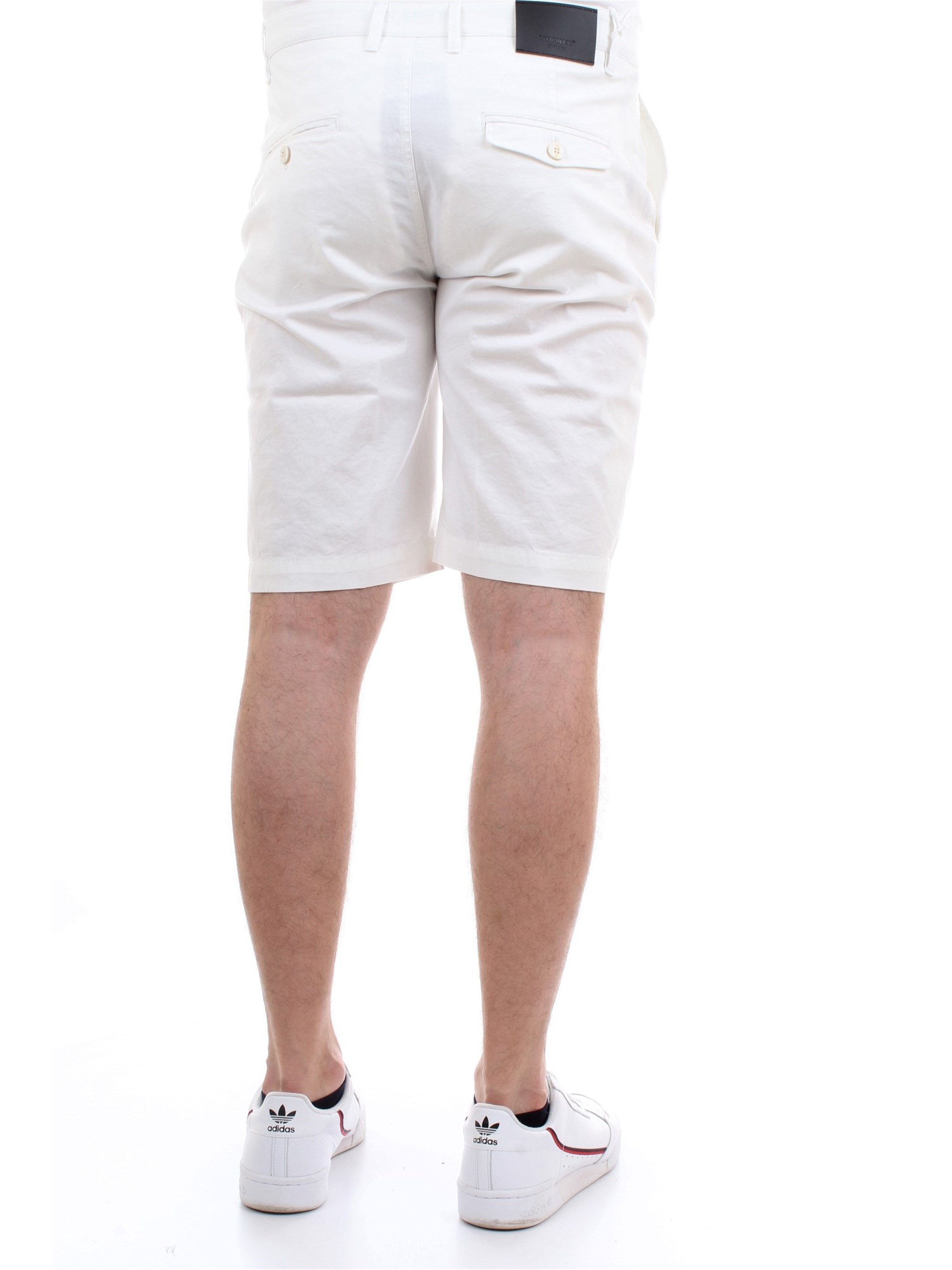 Officina36 0267007558 White Clothing Man Shorts Officina36 0267007558 White Clothing Man Shorts
