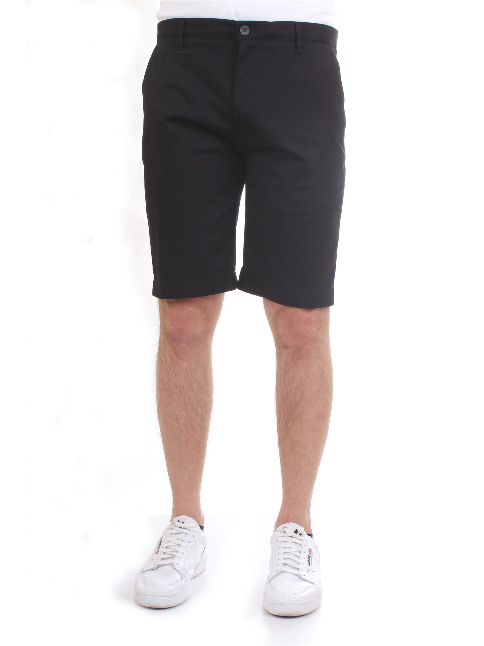 Officina36 0267007558 Black Clothing Man Shorts Officina36 0267007558 Black Clothing Man Shorts