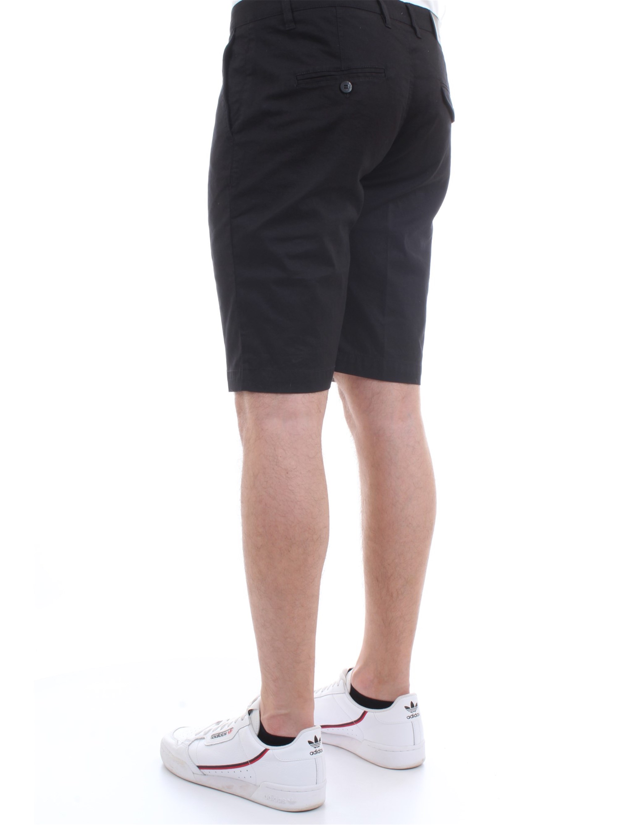 Officina36 0267007558 Black Clothing Man Shorts Officina36 0267007558 Black Clothing Man Shorts