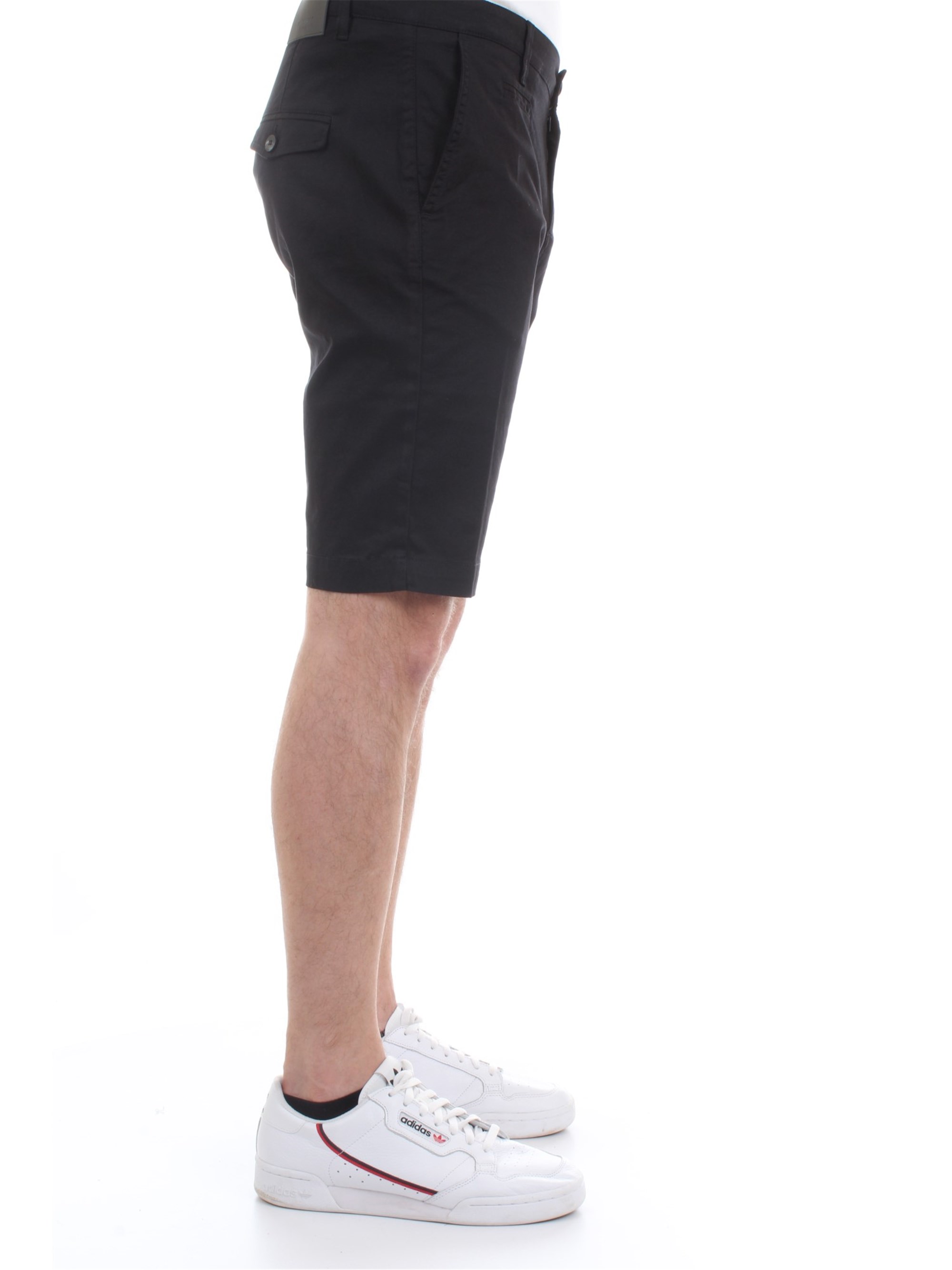 Officina36 0267007558 Black Clothing Man Shorts Officina36 0267007558 Black Clothing Man Shorts