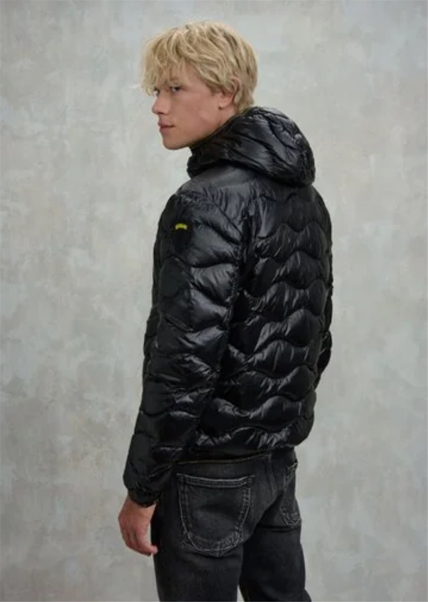 Blauer 25WBLUC03074 006355 Nero Abbigliamento Uomo Piumino Blauer 25WBLUC03074 006355 Nero Abbigliamento Uomo Piumino