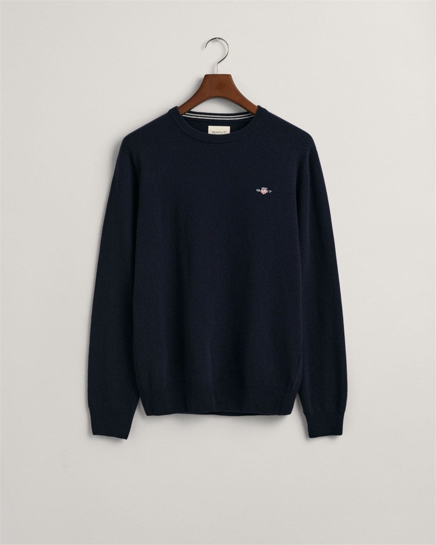 Gant 2403.087211 Blu scuro Abbigliamento Uomo Maglia Gant 2403.087211 Blu scuro Abbigliamento Uomo Maglia