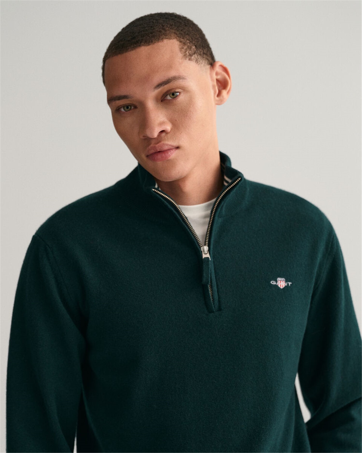 Gant 2403.087213 Verde Abbigliamento Uomo Maglia Gant 2403.087213 Verde Abbigliamento Uomo Maglia