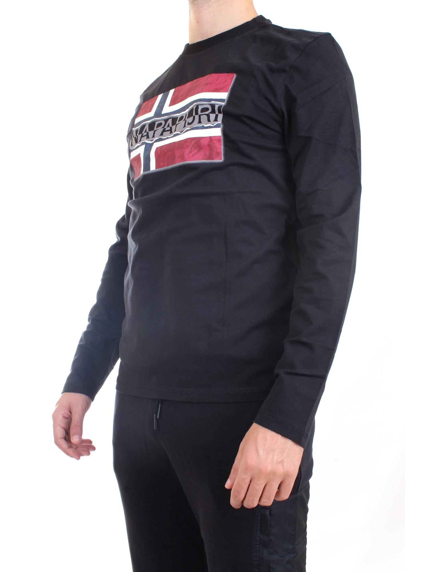 NAPAPIJRI NP0A4FRQ Black Clothing Man T-Shirt/Polo NAPAPIJRI NP0A4FRQ Black Clothing Man T-Shirt/Polo