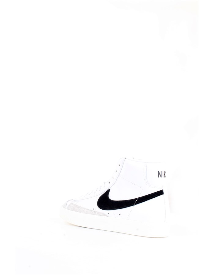 NIKE Sneakers White