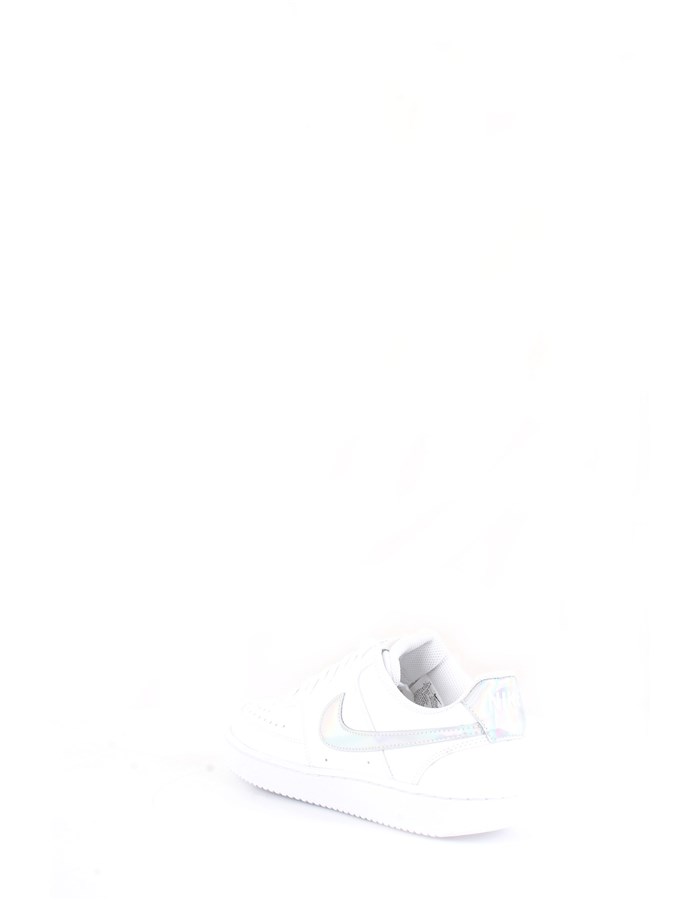NIKE Sneakers White
