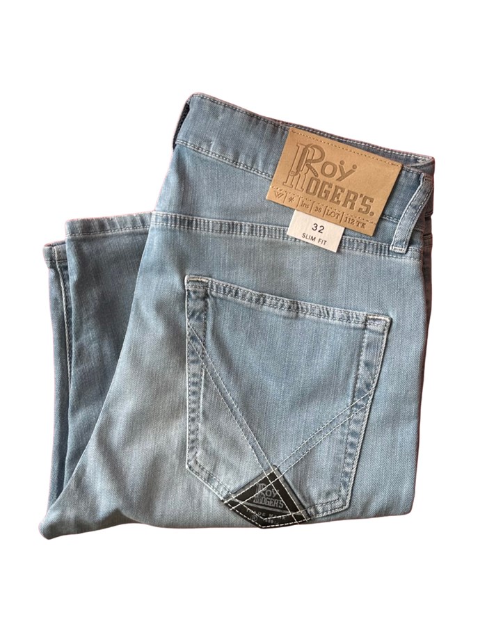 ROY ROGER'S Shorts Light blue